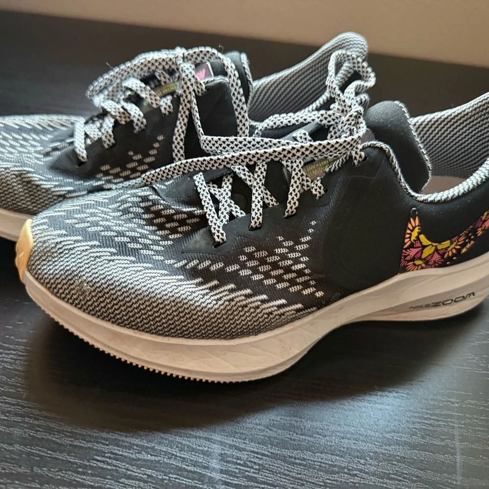 Nike Air Zoom Winflo Running Shoes Gray Black Pink Women’s Size 8.5